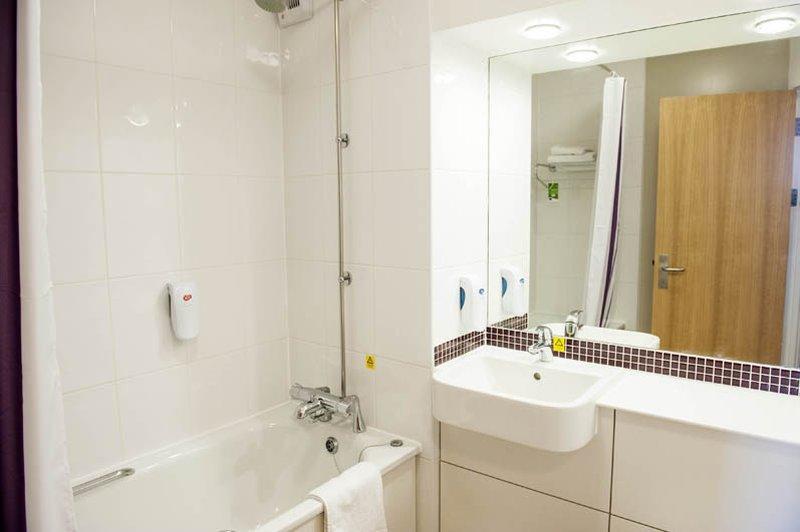 Premier Inn Glasgow Milngavie Eksteriør billede